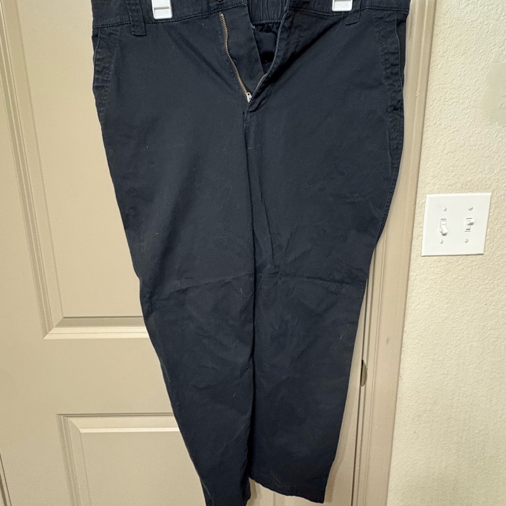 Old Navy Women’s black Chinos